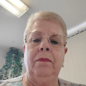 Meet your Posher, Carol